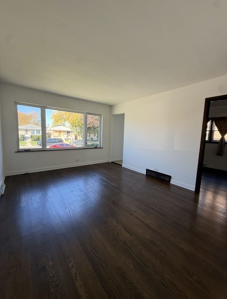 7843 Natchez Avenue - Photo 4