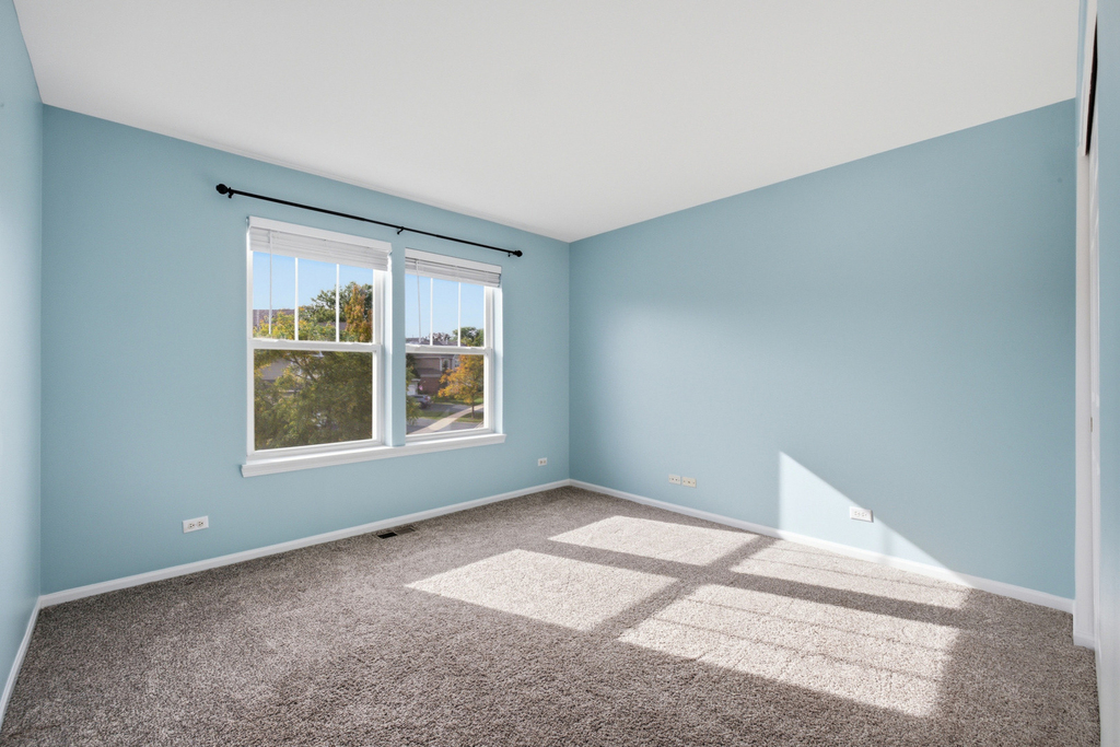 73 Woodview Drive - Photo 16