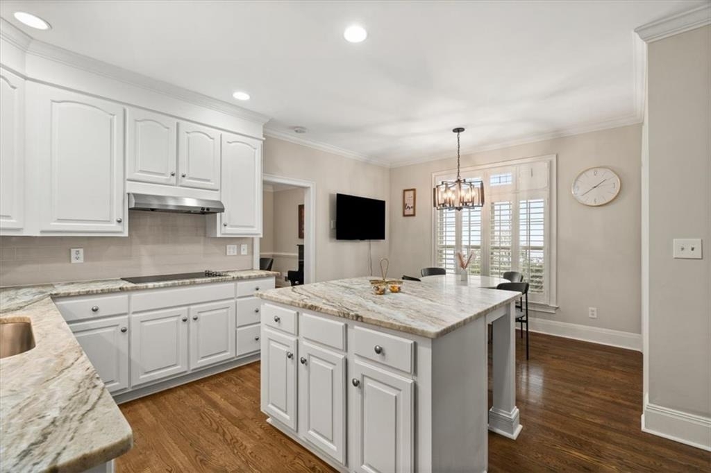 4512 Woodhaven Ne - Photo 9