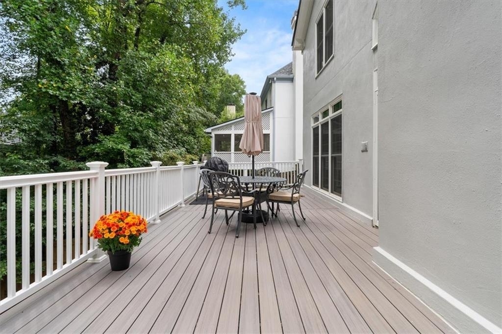 4512 Woodhaven Ne - Photo 26