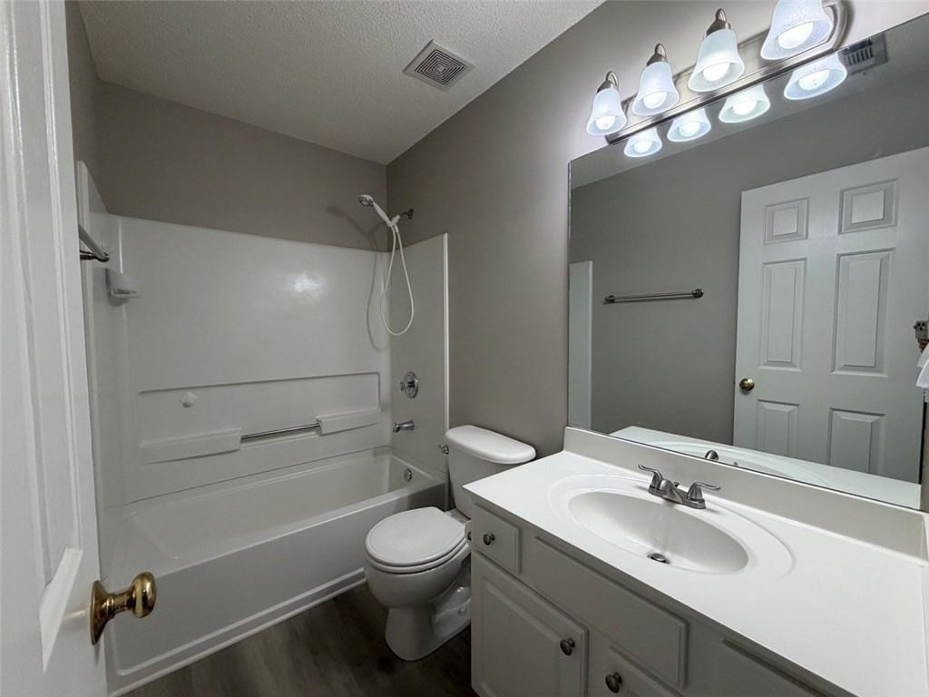 249 Regent Square - Photo 10