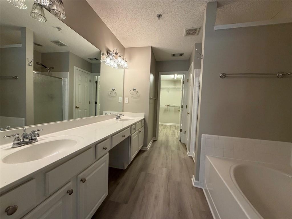 249 Regent Square - Photo 8