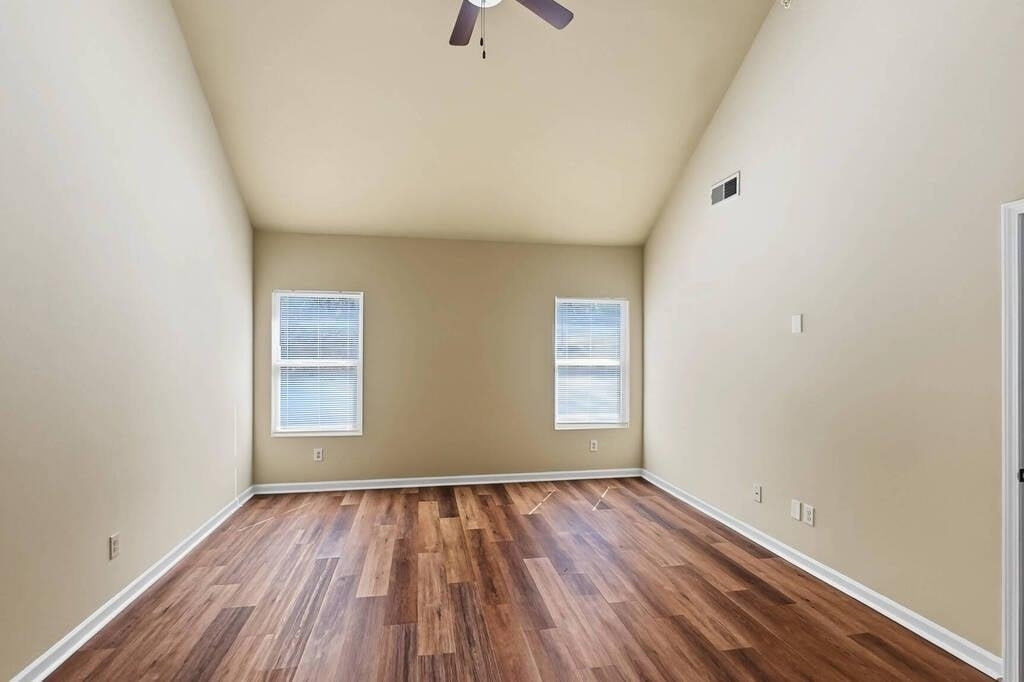 1800 Old Dogwood - Photo 3