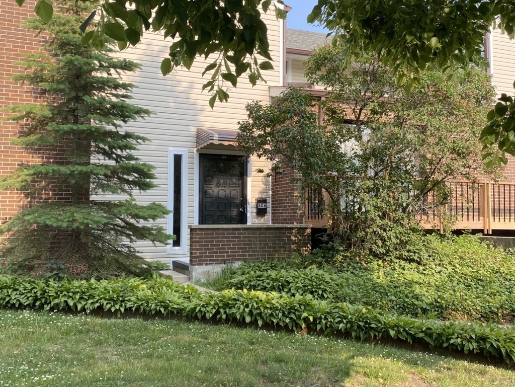 806 Harvard Street - Photo 0