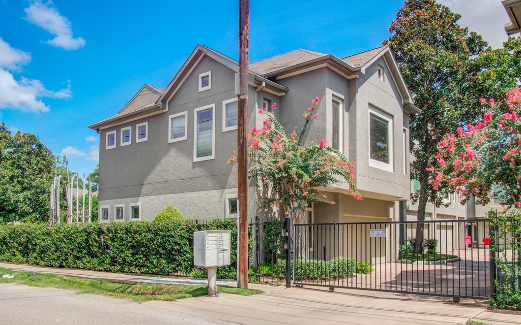 4448 Center Street - Photo 1