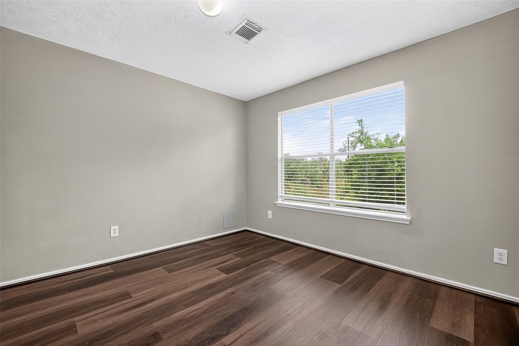 9707 Royal Crest Way - Photo 24