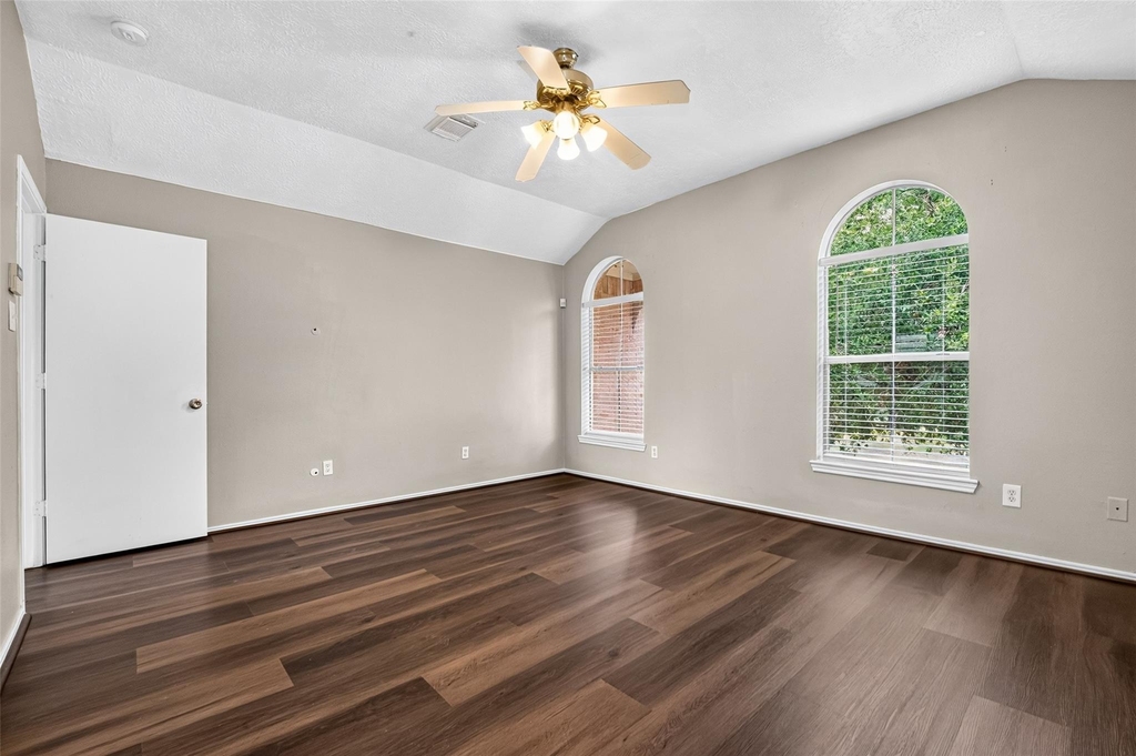 9707 Royal Crest Way - Photo 19
