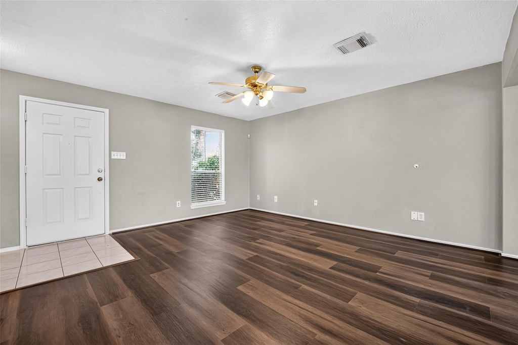9707 Royal Crest Way - Photo 6