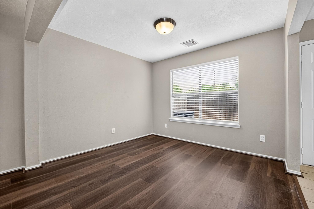 9707 Royal Crest Way - Photo 8