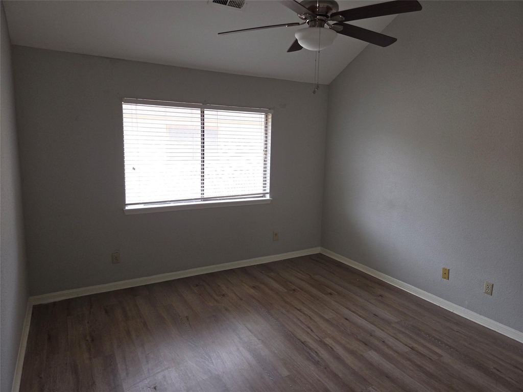 2425 Holly Hall Street - Photo 14
