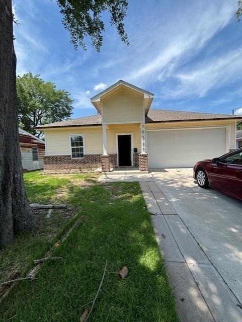 10525 Burman Street - Photo 0