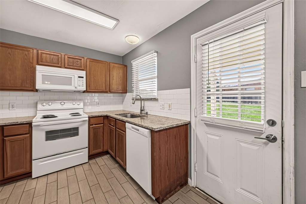 19127 Saddleville Mills Lane - Photo 32