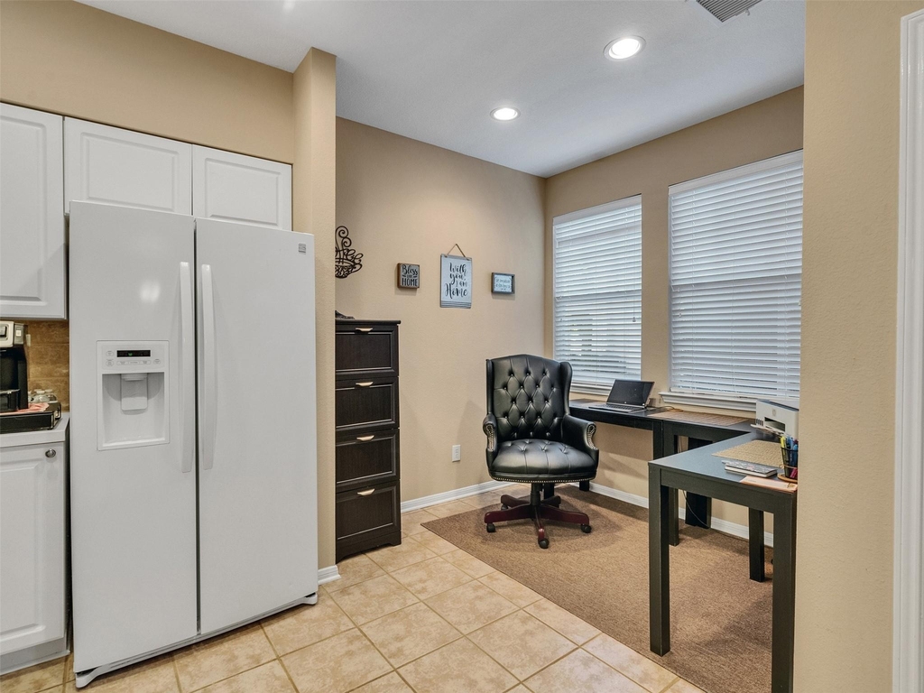 83 Scarlet Woods Court - Photo 14