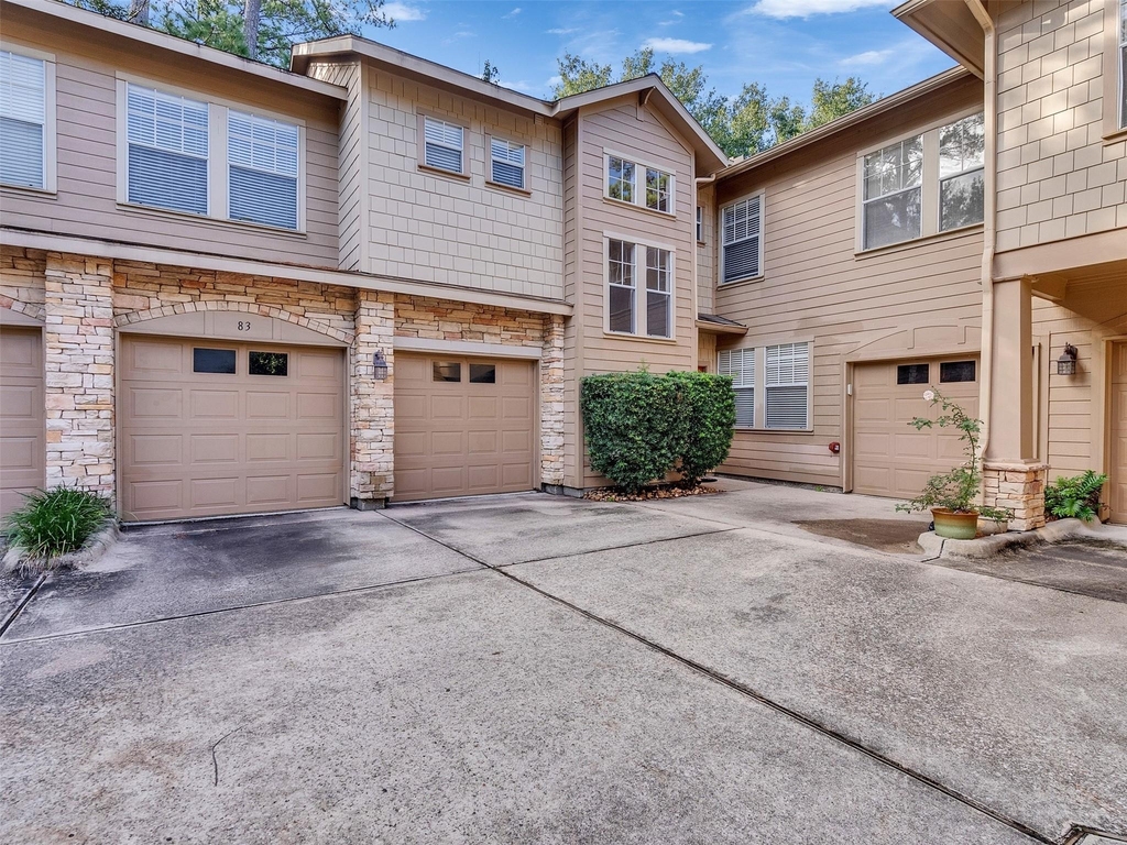 83 Scarlet Woods Court - Photo 2
