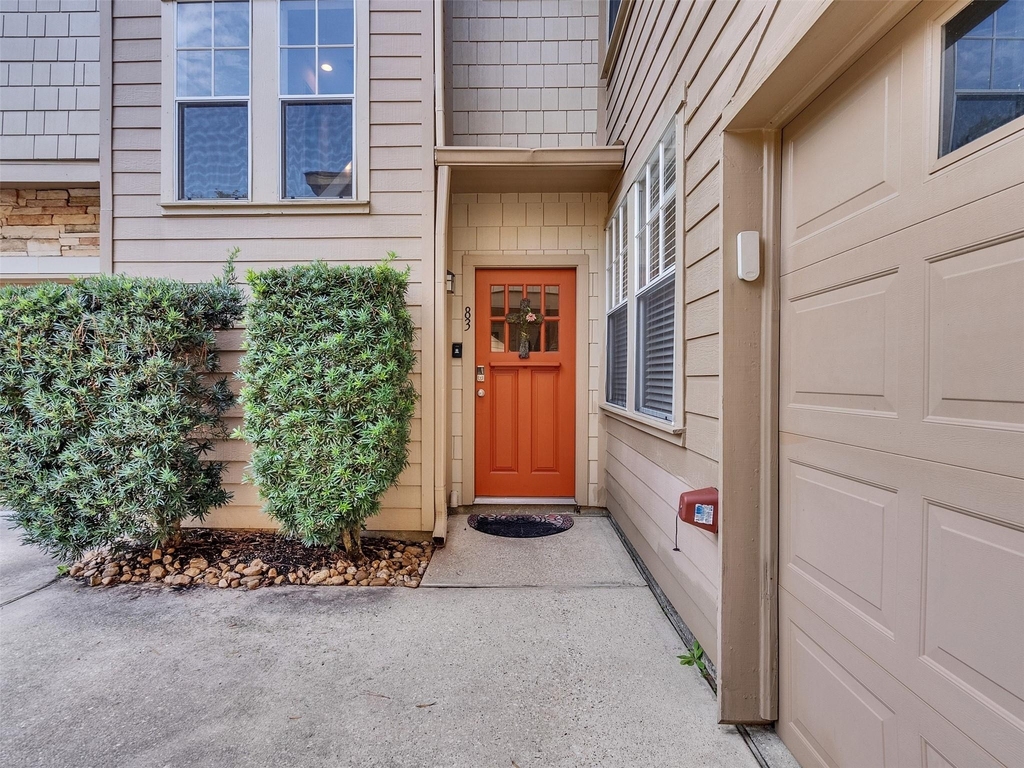 83 Scarlet Woods Court - Photo 3