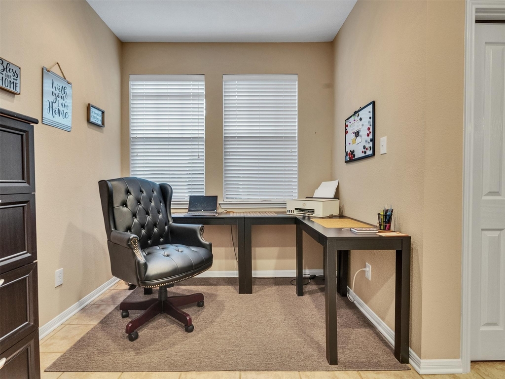 83 Scarlet Woods Court - Photo 15