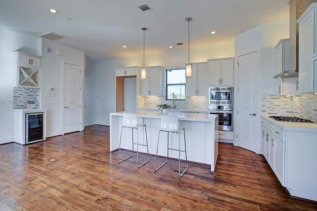 1120 Columbus Street - Photo 4
