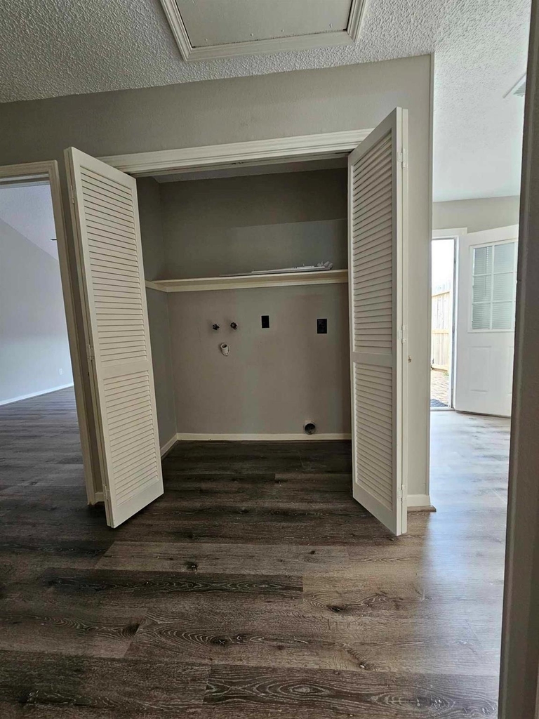 7887 Kendalia Drive - Photo 9
