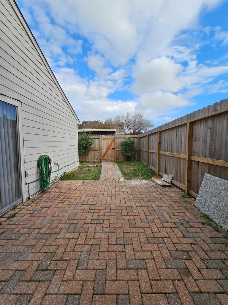 7887 Kendalia Drive - Photo 19