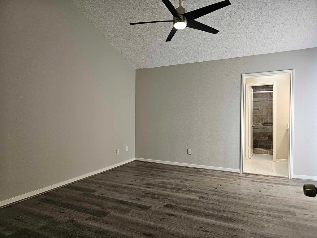 7887 Kendalia Drive - Photo 12
