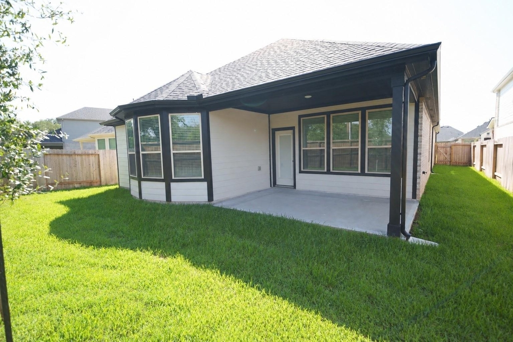 18110 Velaris Way - Photo 19