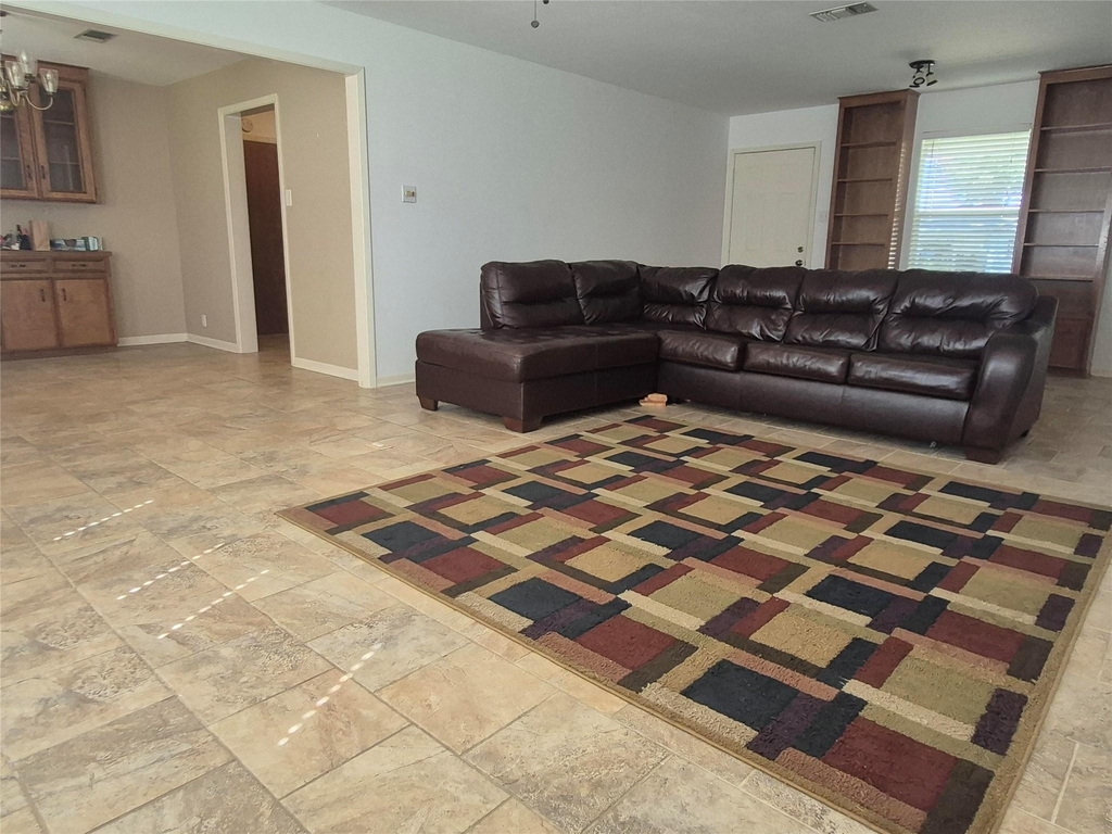 611 Todd Street - Photo 5