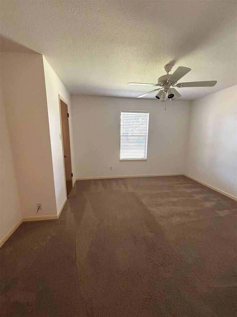 611 Todd Street - Photo 12