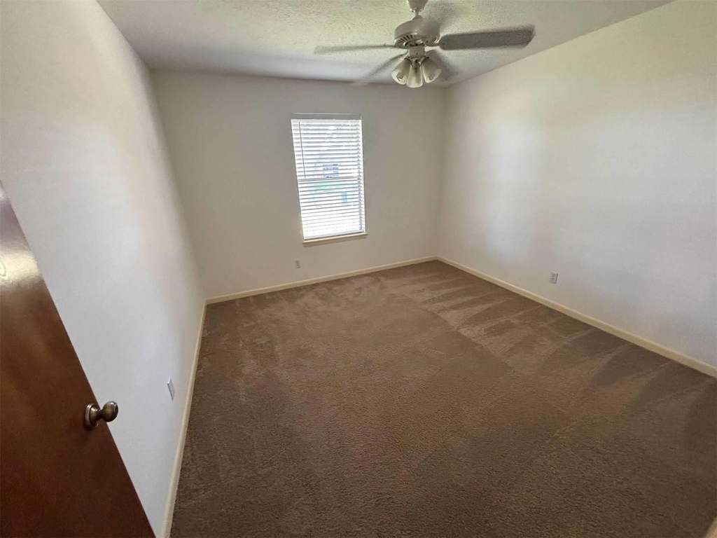 611 Todd Street - Photo 15