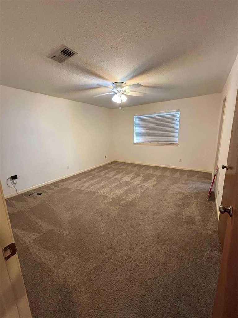 611 Todd Street - Photo 10