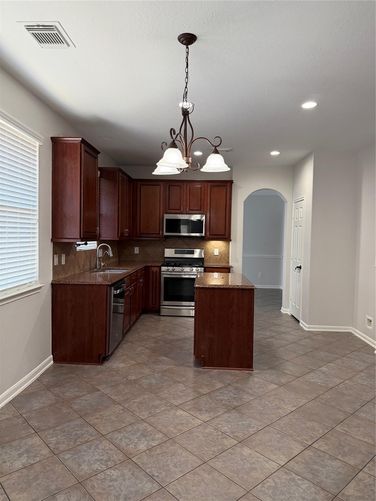 15226 Olmstead Park Drive - Photo 5