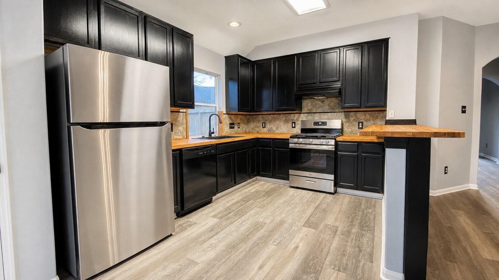 4031 Raspberry Court - Photo 7