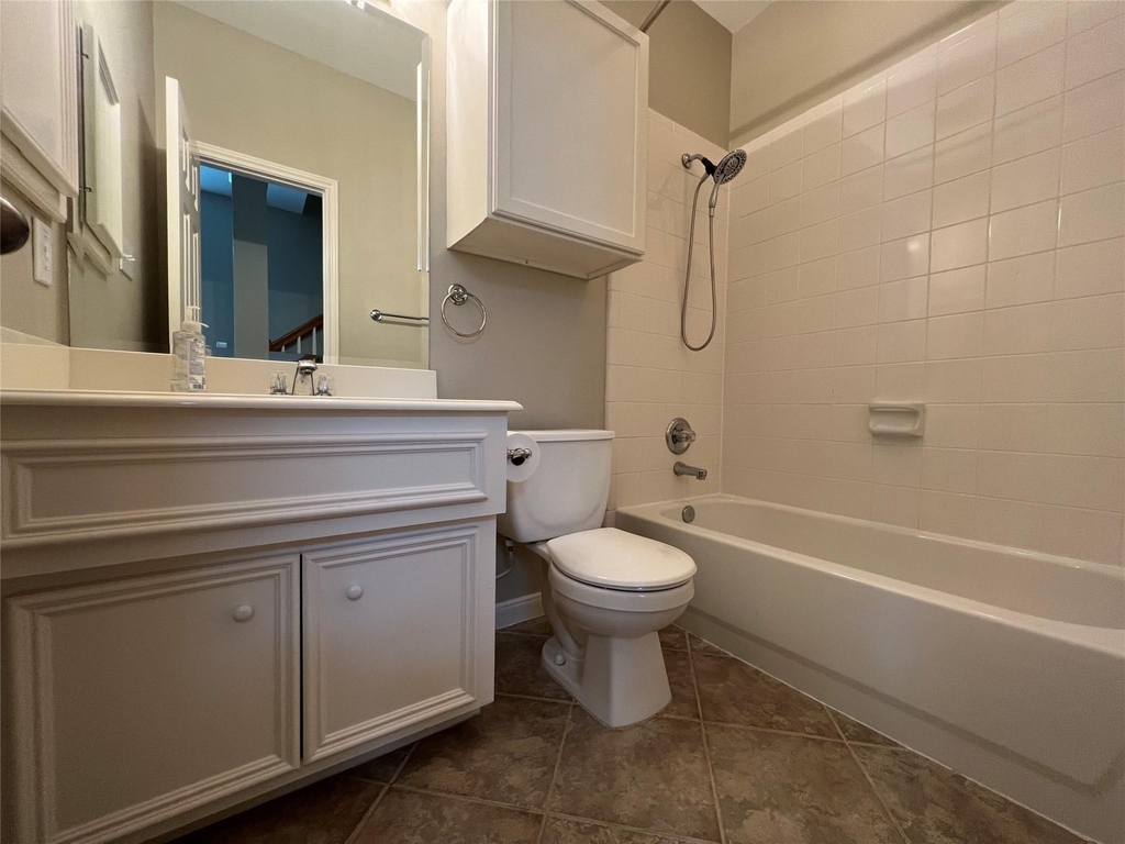 1323 Oneil Street - Photo 3