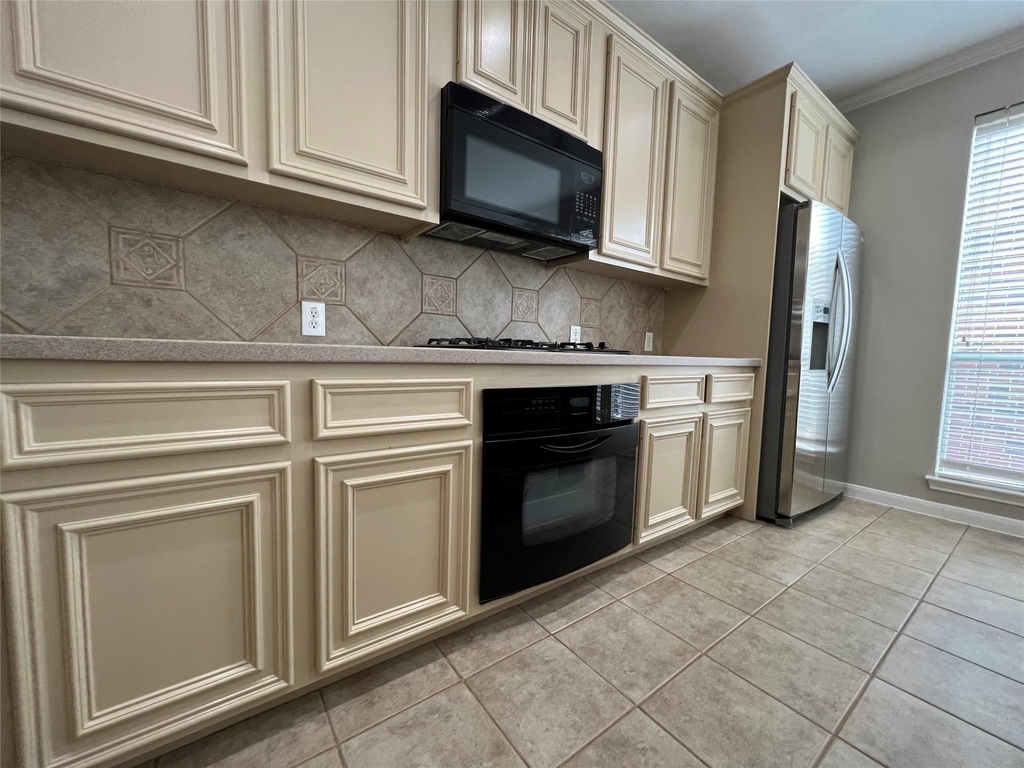1323 Oneil Street - Photo 8