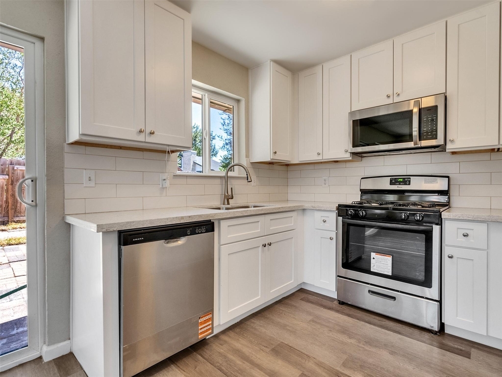 3206 Keywood Lane - Photo 15