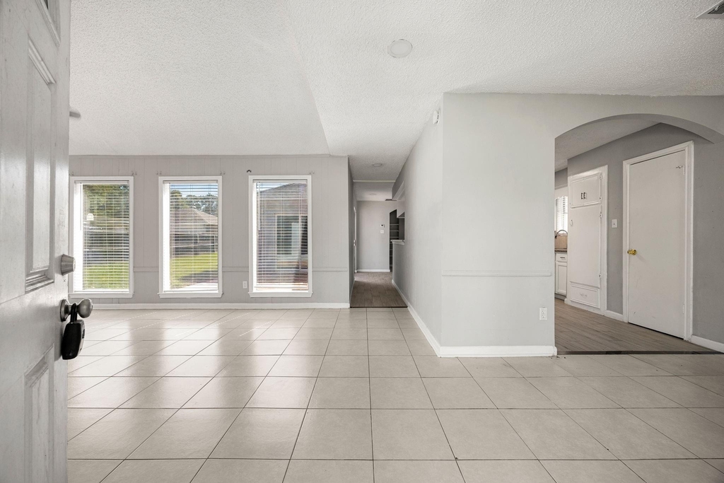 12923 Advance Drive - Photo 11