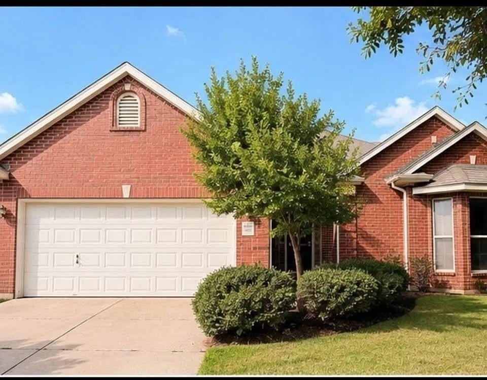 2606 Millers Falls Court - Photo 0