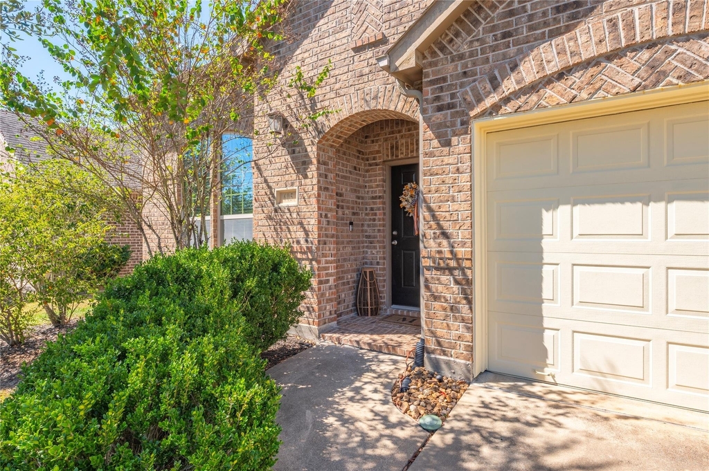 605 Chesterfield Lane - Photo 5