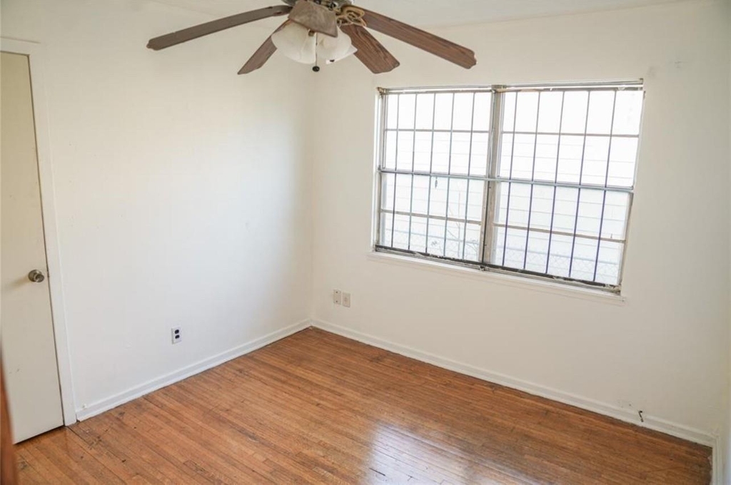 4810 Scenic Drive - Photo 6