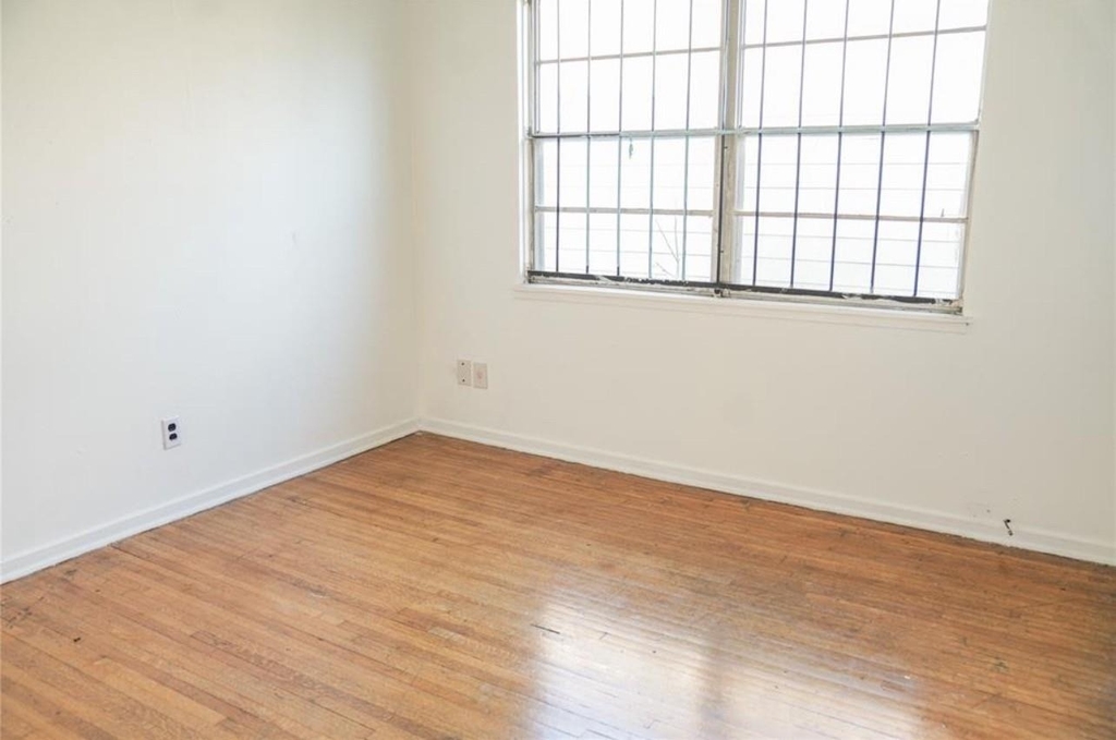 4810 Scenic Drive - Photo 10