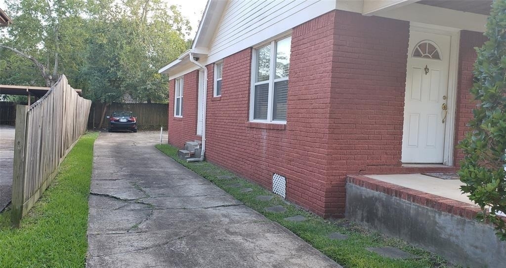 4430 Clay Street - Photo 2