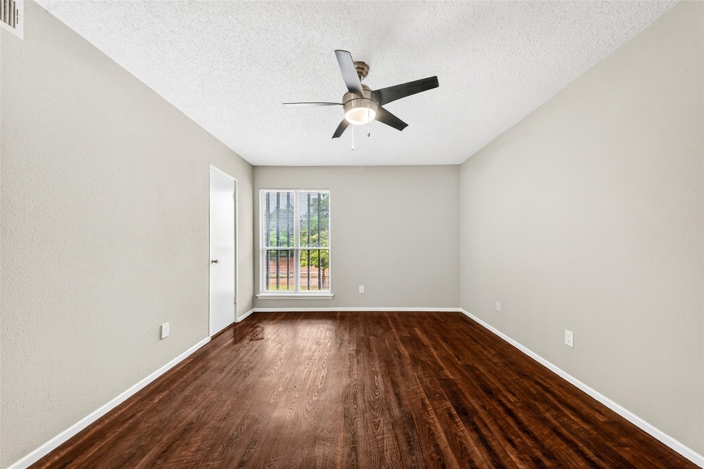 7714 Renwick Drive - Photo 18