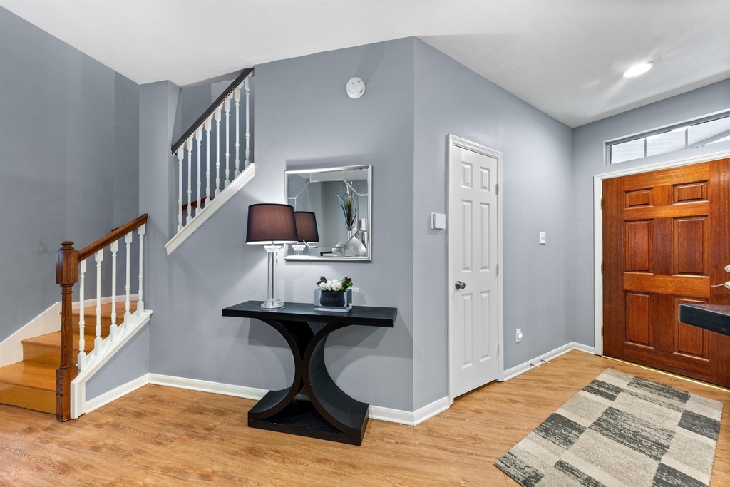 30 Endor Forest Place - Photo 3