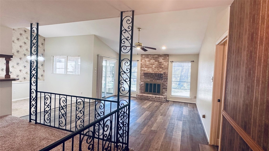 3906 Almington Lane - Photo 3