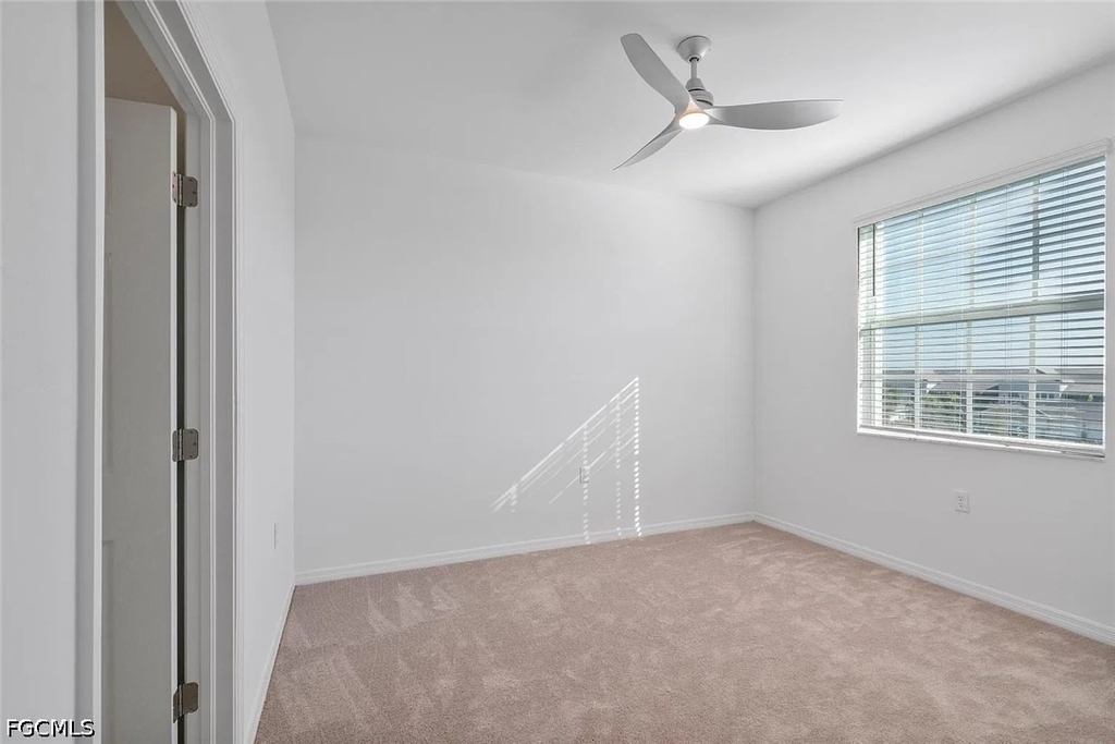 43040 Greenway Boulevard - Photo 14