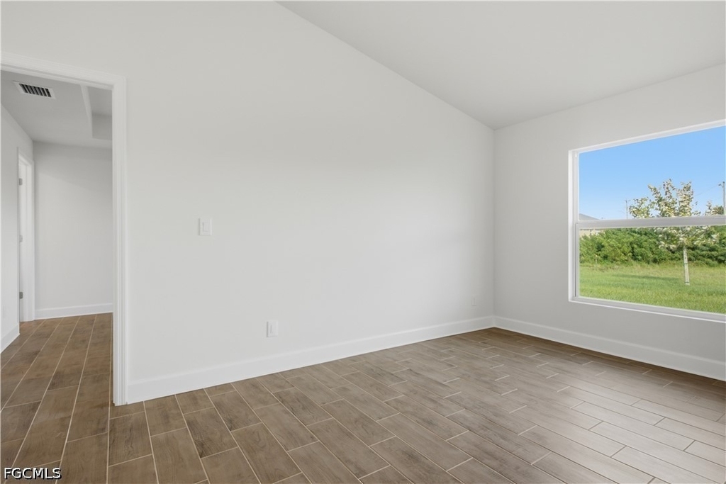 1135 Nw 8th Place - Photo 9