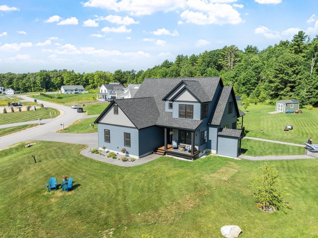 467 Blane - Photo 1