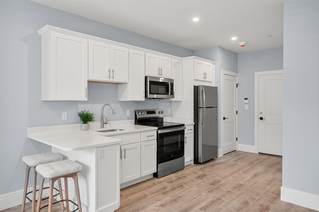 238 Lafayette - Photo 6