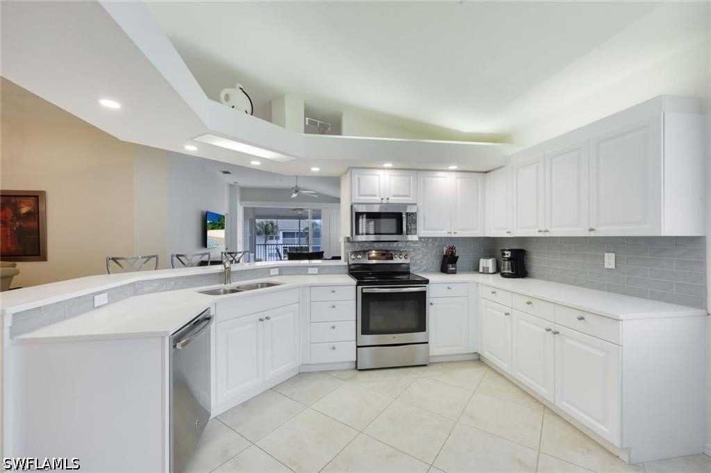 6914 Satinleaf Road N - Photo 9