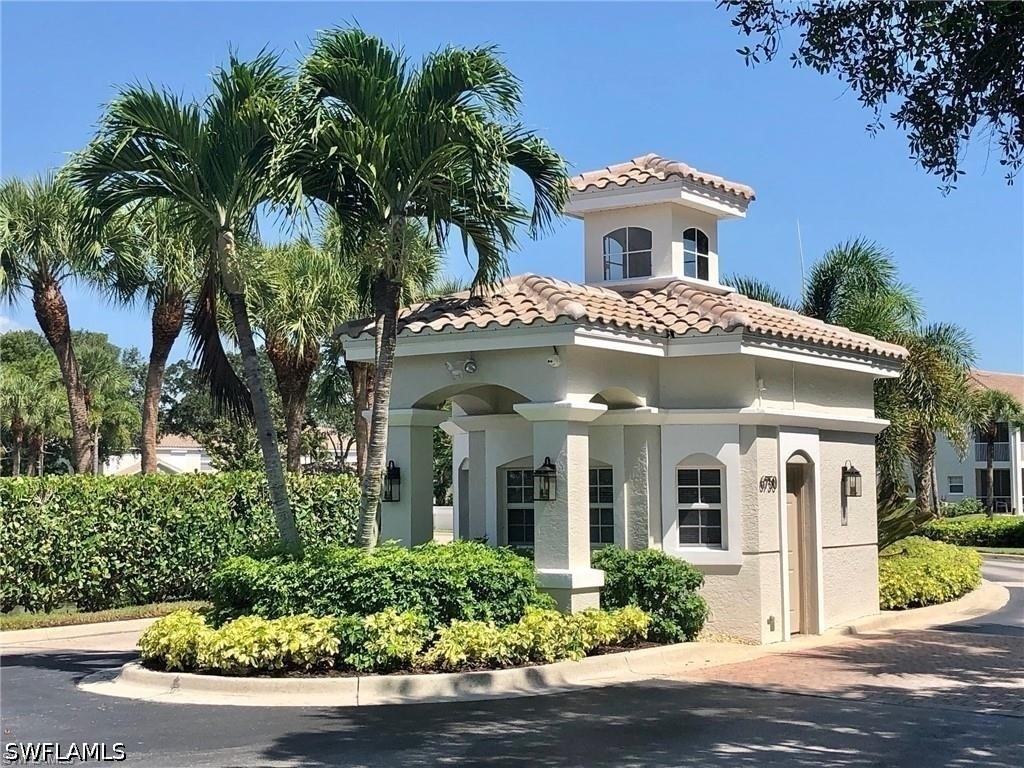 6914 Satinleaf Road N - Photo 32