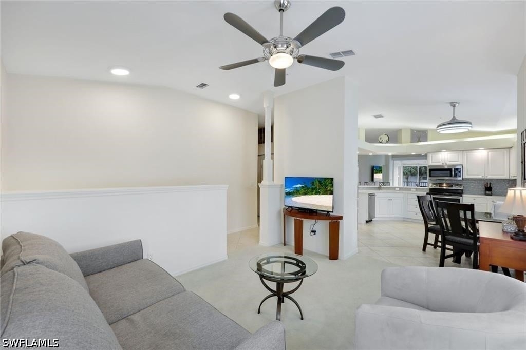 6914 Satinleaf Road N - Photo 14
